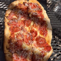 Pepperoni pizza Pepperoni pizza