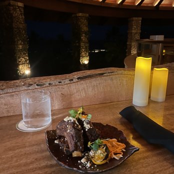 The Birdcage - Ribs - Lounges Near Me - Wailea, Hawaii