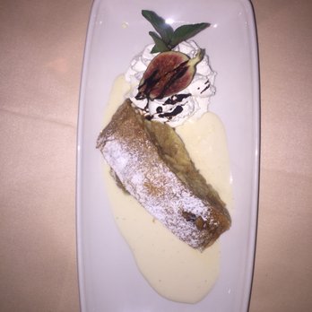 La Cucina - Apple strudel - German Near Me - Berg, BY