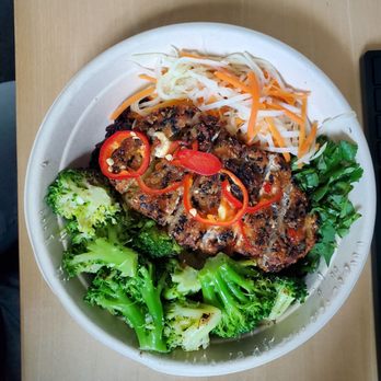 Veggie Grill by Next Level - Far East Bowl - Vegan Near Me - Pasadena, California