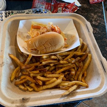Point Lobster - Seafood Markets Near Me - Point Pleasant Beach, New Jersey