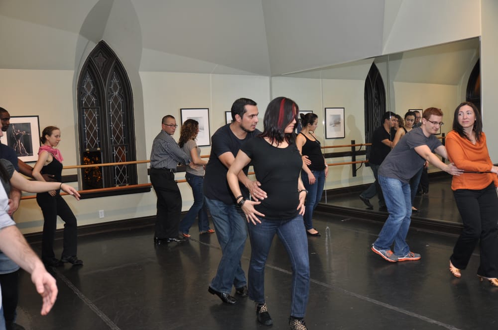 SALSA Y CONTROL DANCE STUDIO Updated September 2024 21 Photos & 21