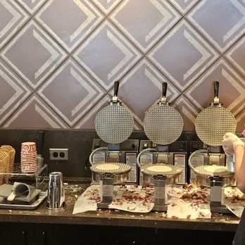 Salt & Straw - Ice Cream & Frozen Yogurt Near Me - Santa Rosa, California Salt & Straw - Ice Cream & Frozen Yogurt Near Me - Santa Rosa, California