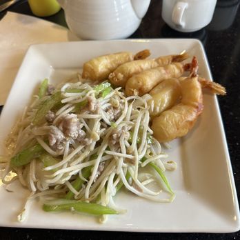 New China Chinese - Chow mein with fried shrimp - Chinese Near Me - Medford, Oregon