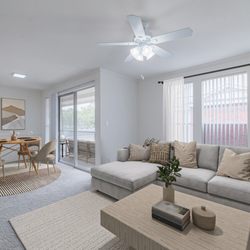 The Verandah At LakePointe
