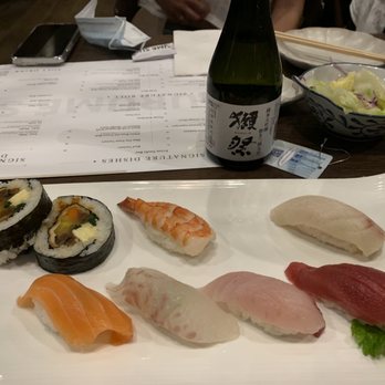 Gurume Sushi - Harmony Sushi platter.  Very good quality for standard pieces.  I actually ate one before I tooth the picture. - Japanese Near Me - Irvine, California