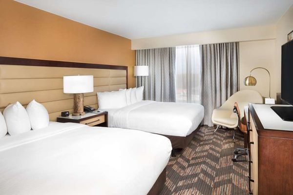DoubleTree by Hilton Hotel Lawrence by null