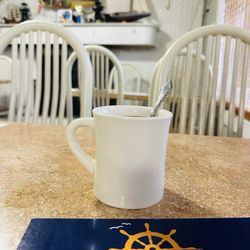 Castaways Cafe and Grill