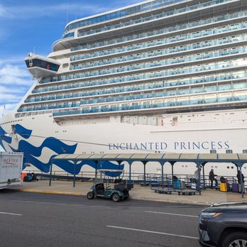 Brooklyn Cruise Terminal - Hotels & Travel Near Me - Brooklyn, New York Brooklyn Cruise Terminal - Hotels & Travel Near Me - Brooklyn, New York