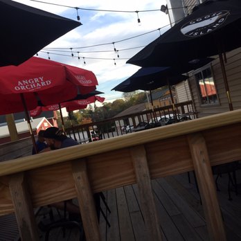 New York Pizza - Patio area - Pizza Near Me - Danielson, Connecticut New York Pizza - Patio area - Pizza Near Me - Danielson, Connecticut