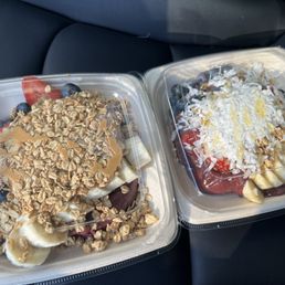 Chocolate Berry Bowl and Classic Bowl Chocolate Berry Bowl and Classic Bowl