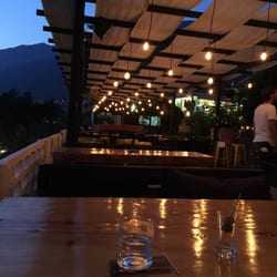 Ayı Kaş - Ample open air pub situated perfectly to watch the sunset over the harbor