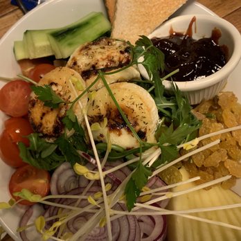 Le Clan des Belges - Salad - Belgian Near Me - Ixelles, BRU Le Clan des Belges - Salad - Belgian Near Me - Ixelles, BRU