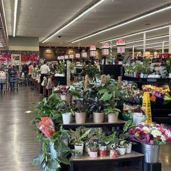 Stater Bros. Markets - All nine check stands open on Christmas Eve - Grocery Near Me - Lake Forest, California Stater Bros. Markets - All nine check stands open on Christmas Eve - Grocery Near Me - Lake Forest, California