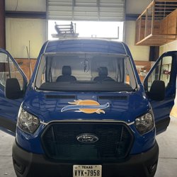 Glasshoppers Auto Glass - Woods Comfort Systems Van