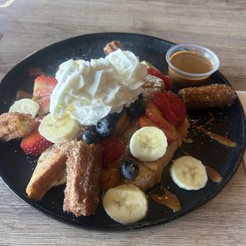 Que Vida Tacos - Churro french toast - Tacos Near Me - Costa Mesa, California Que Vida Tacos - Churro french toast - Tacos Near Me - Costa Mesa, California