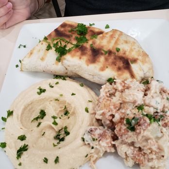 Noura Cafe - Chicken shawarma platter with hummus and cauliflower salad - Middle Eastern Near Me - Jacksonville, Florida Noura Cafe - Chicken shawarma platter with hummus and cauliflower salad - Middle Eastern Near Me - Jacksonville, Florida