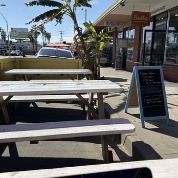 Soi OB - sunny patio seating - Noodles Near Me - San Diego, California Soi OB - sunny patio seating - Noodles Near Me - San Diego, California