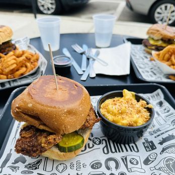 Swine & Sons - Chicken Sandwich and Mac & cheese - Sandwiches Near Me - Orlando, Florida Swine & Sons - Chicken Sandwich and Mac & cheese - Sandwiches Near Me - Orlando, Florida