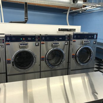 EZ Wash Stark - Large Capacity - Laundromat Near Me - Portland, Oregon EZ Wash Stark - Large Capacity - Laundromat Near Me - Portland, Oregon