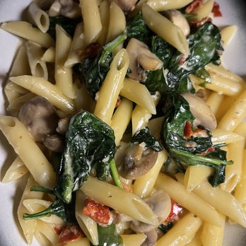 Napoli's Cafe - Chicken penne - Italian Near Me - Stittsville, Ontario Napoli's Cafe - Chicken penne - Italian Near Me - Stittsville, Ontario