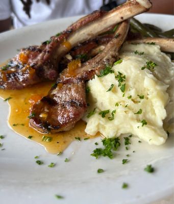 Capers Restaurant and Bar by null