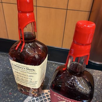 Maker's Mark Distillery - Tours Near Me - Loretto, Kentucky