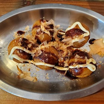 Junpuu - Takoyaki ($6.50). - Ramen Near Me - Honolulu, Hawaii