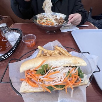 Mk Noodle - 14. Banh Mi Chicken - Vietnamese Near Me - Chicago, Illinois Mk Noodle - 14. Banh Mi Chicken - Vietnamese Near Me - Chicago, Illinois