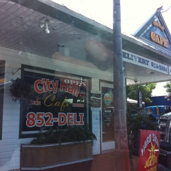 City Hall Cafe - Cafes Near Me - Tavernier, Florida