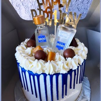 Laura’s Sweet Side - 1800 Inspired Cake - Cupcakes Near Me Laura’s Sweet Side - 1800 Inspired Cake - Cupcakes Near Me
