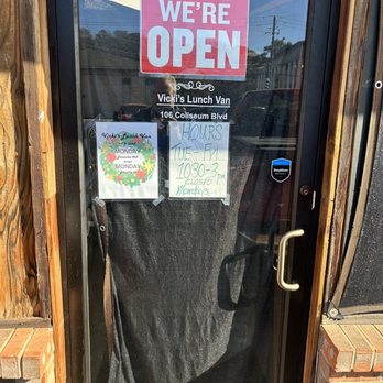 Vicki's Lunch Van - we're open - New American Near Me - Montgomery, Alabama Vicki's Lunch Van - we're open - New American Near Me - Montgomery, Alabama