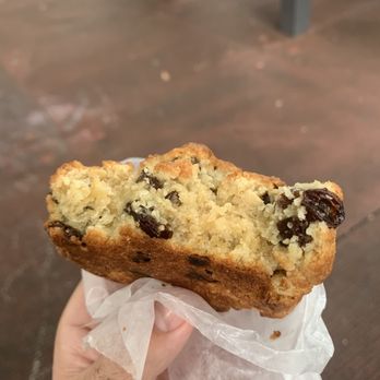 Levain Bakery - Oatmeal Raisin cookie - Bakeries Near Me - New York, New York Levain Bakery - Oatmeal Raisin cookie - Bakeries Near Me - New York, New York
