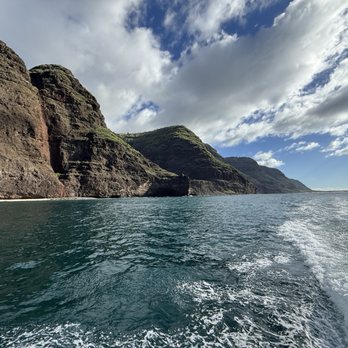 Holoholo Charters - Boating Near Me - Eleele, Hawaii
