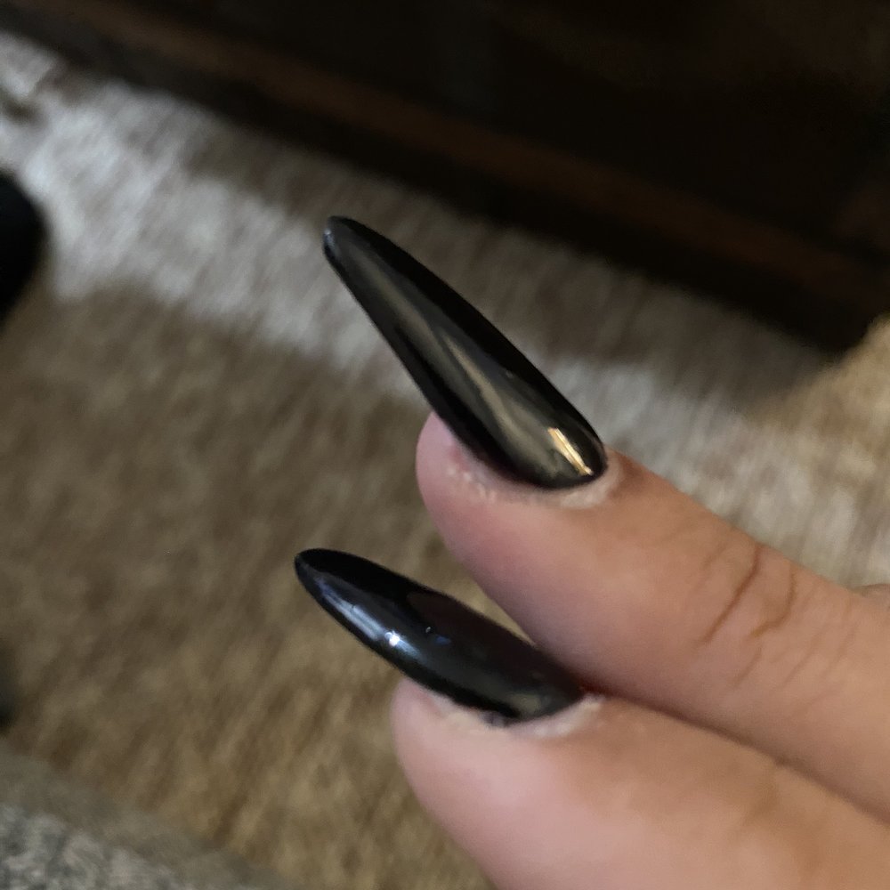 Cloud 9 Nail Spa - Crooked nail - Nail Salons Near Me - North Hollywood, California