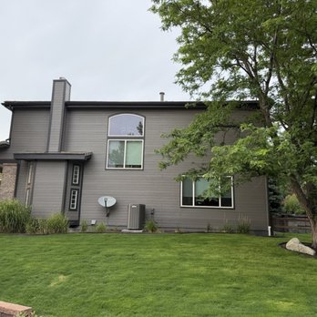 Vivax Pros - Side house - Painters Near Me - Denver, Colorado