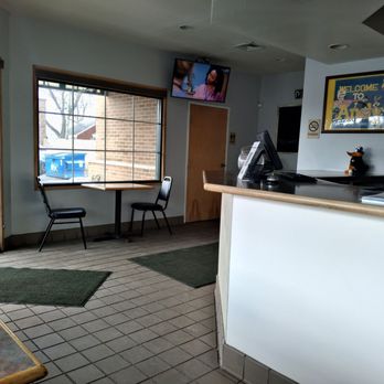 Andy's Pizza And Subs - 4 small tables seating 8 hungry folks and spotless clean restroom - Pizza Near Me - Southgate, Michigan