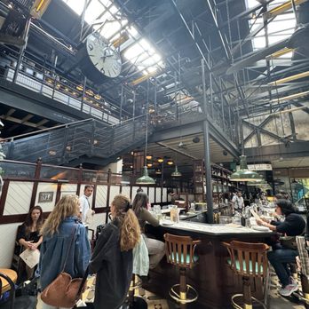 Dishoom - bar area - Indian Near Me - London, XGL