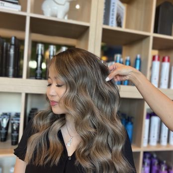 Akalonnie Salon - Hair Stylists Near Me - Katy, Texas Akalonnie Salon - Hair Stylists Near Me - Katy, Texas