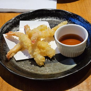 Bistro Sakana - 4 pc prawn tempura $8.50 happy hour - Japanese Near Me - Vancouver, British Columbia
