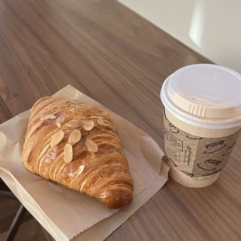 Poesia Cafe - Almond w/ Apricot Jam Croissant  Cafe latte - Cafes Near Me - San Francisco, California