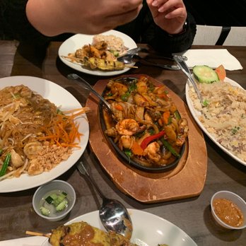 Sweetee Thai Cafe - Pad Thai, Seafood, Fried Rice - Thai Near Me - Artesia, California Sweetee Thai Cafe - Pad Thai, Seafood, Fried Rice - Thai Near Me - Artesia, California