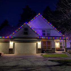 Troy, The Christmas Light Guy - Christmas Lights installed in Beaverton, OR.  Sun Warm White SMD LED's.