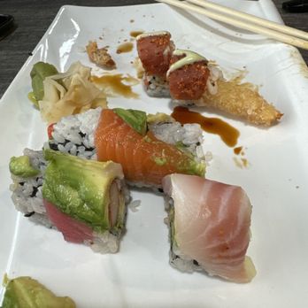 Sushi City - Rainbow roll and fantastic roll - Sushi Bars Near Me - Chattanooga, Tennessee Sushi City - Rainbow roll and fantastic roll - Sushi Bars Near Me - Chattanooga, Tennessee