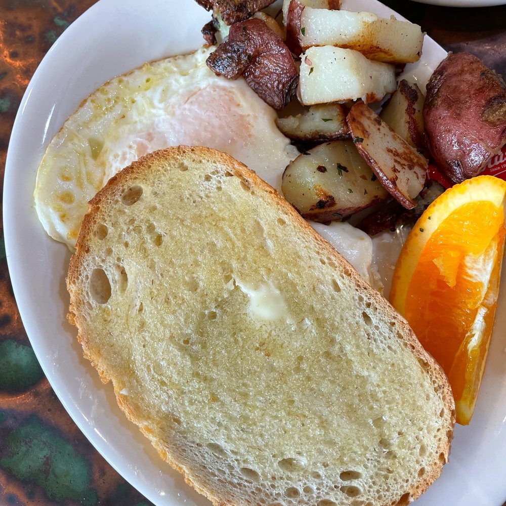 Café L'Anse - Eggs, home fries, and sourdough toast - Coffee & Tea Near Me - L'Anse, Michigan