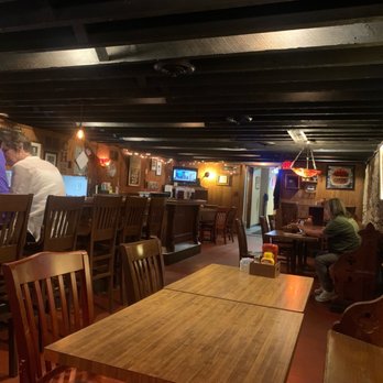Courthouse Exchange Restaurant - Bar Area - American Near Me - Independence, Missouri