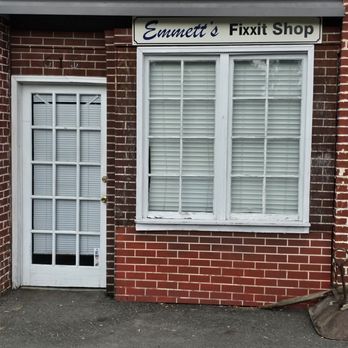 Squad Car Tours - Emitts fix it shop - Tours Near Me - Mount Airy, North Carolina