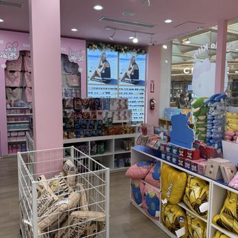 Miniso - Accessories Near Me - Torrance, California