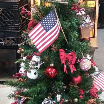 Yuri's Records - Yuri's Christmas Tree. I love the patriotism. - Music & DVDs Near Me - South Gate, California