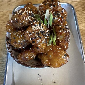 Avenue American Bistro - General Tso's Cauliflower - Sports Bars Near Me - Wayne, Michigan Avenue American Bistro - General Tso's Cauliflower - Sports Bars Near Me - Wayne, Michigan